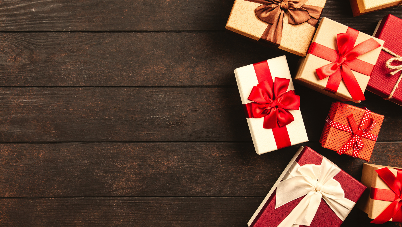 The Art of Holiday Gifting: Building Bonds with Your Clients